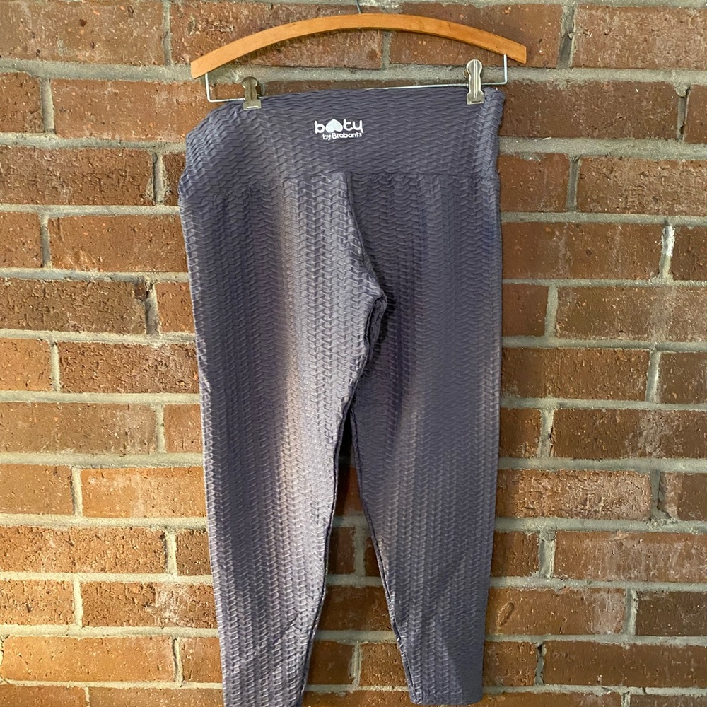 Booty by Brabants graphite grey leggings. Size Curvy